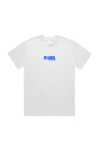 Load image into Gallery viewer, my camera is my therapist tee